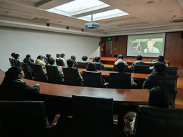 我校开展2025年“南京大屠杀死难者国家公祭日”纪念活动